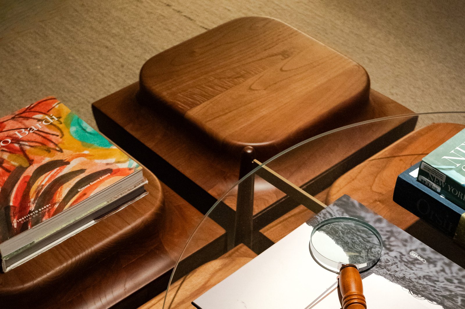 Studio Smart da Primo Arquitetura promoveu integração entre sala de jantar e sala de estar