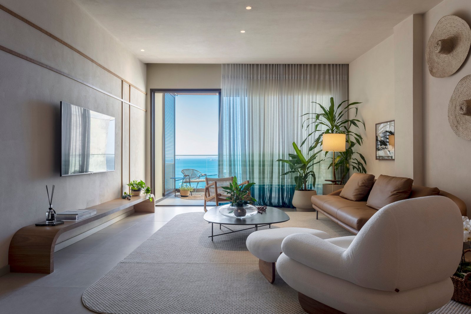 Erla Ribeiro e Gabriela Giannotti apostam no aconchego sofisticado para a Suíte Baianidade na Mostra Conceito Hotéis