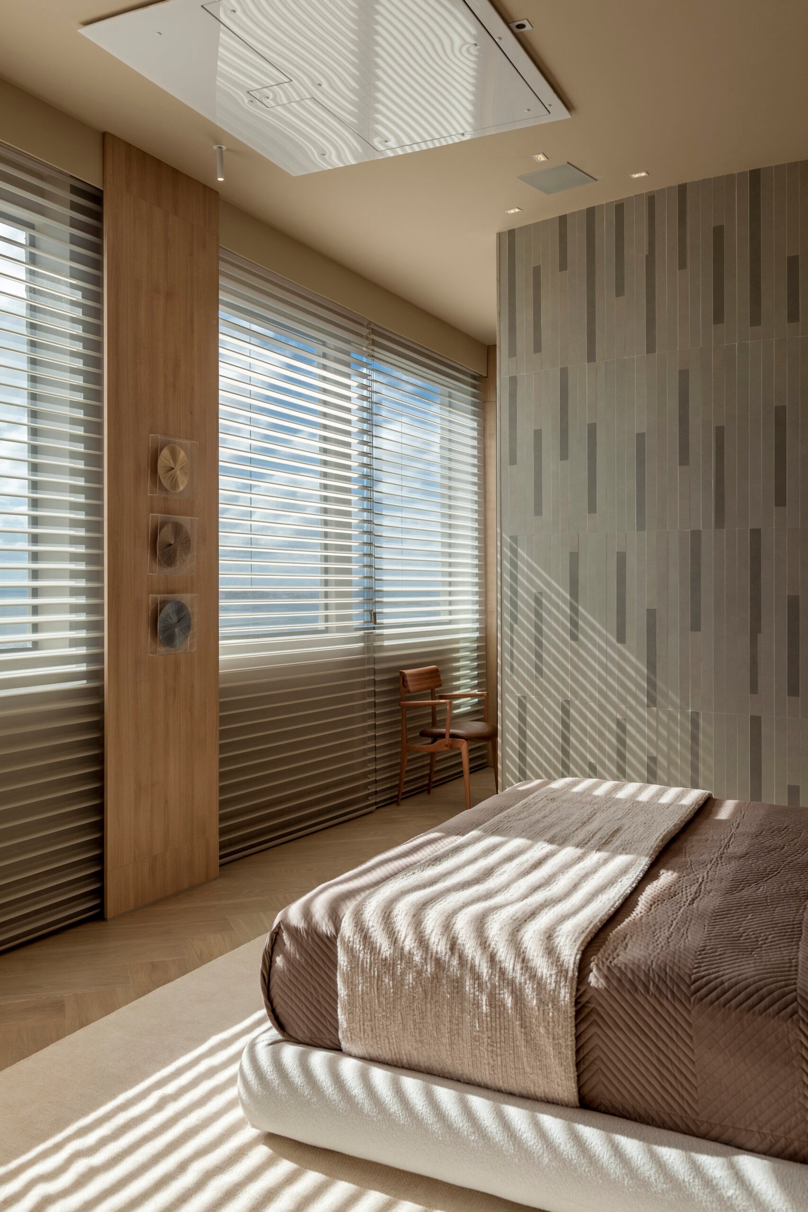 Estúdio IR: Versatilidade, elegância e uma vista estonteante para a Baía de Todos os Santos