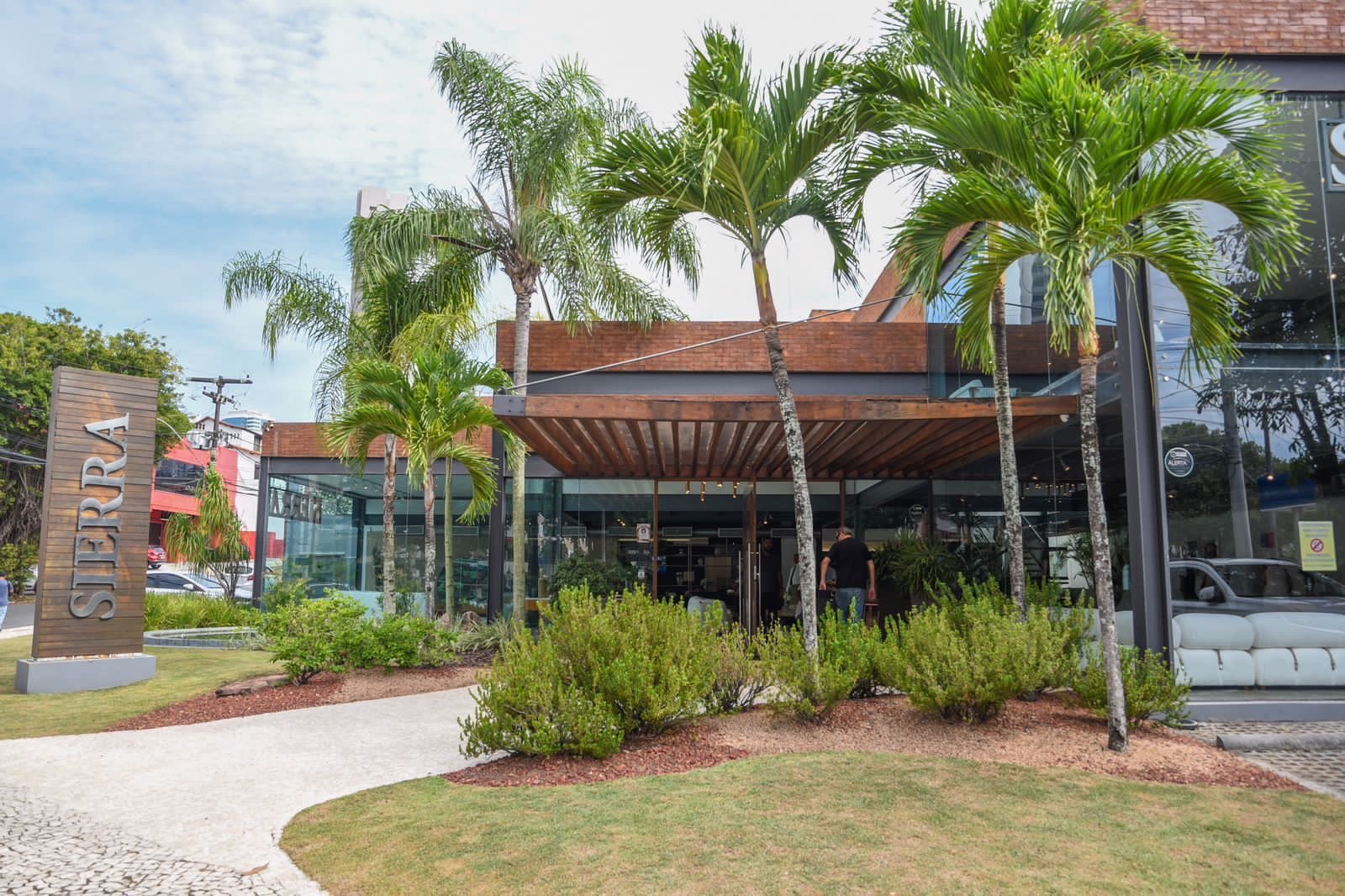 Cerámica Studio inaugura loja em formato boutique na Sierra Salvador