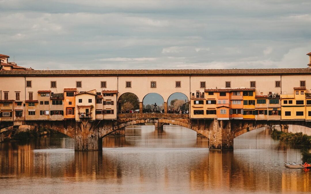 Ponte Vecchio, ícone da arquitetura italiana, será temporariamente fechada para reforma