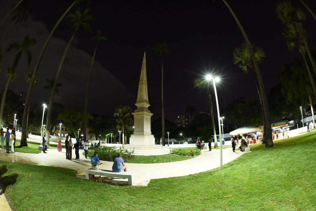 Histórica Praça da Aclamação é requalificada em Salvador