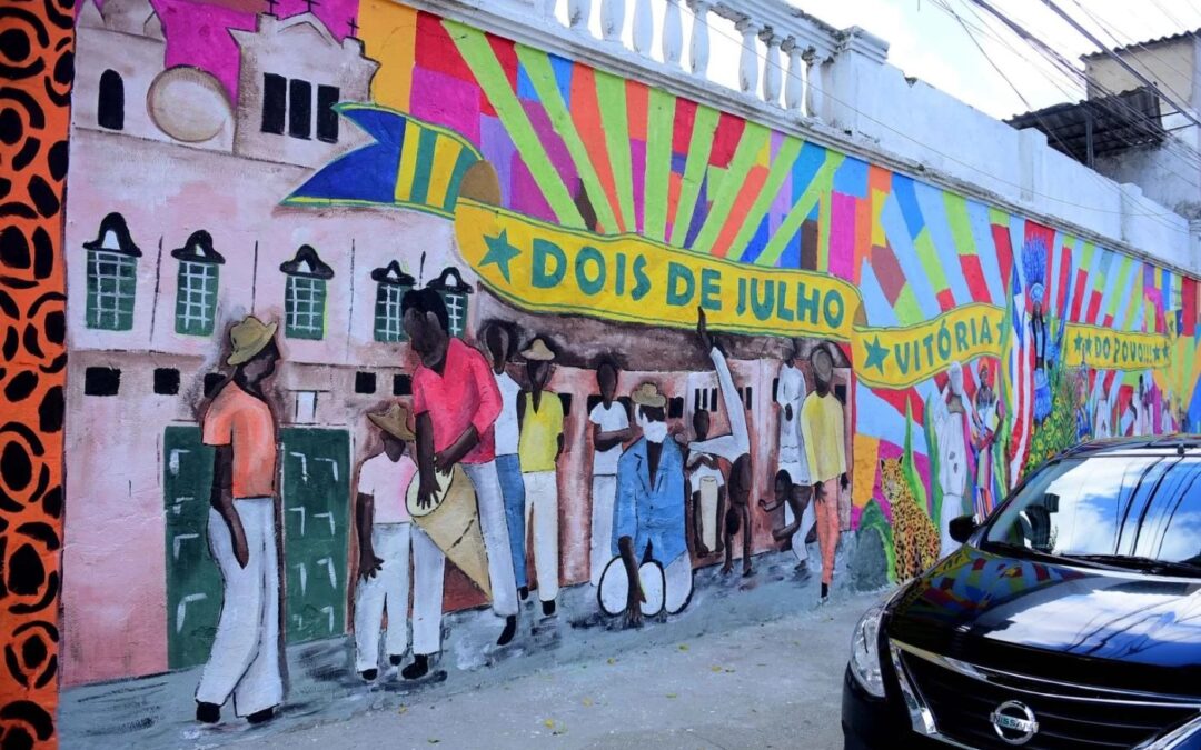 Bairros de Salvador ganham painéis em homenagem ao 2 de Julho
