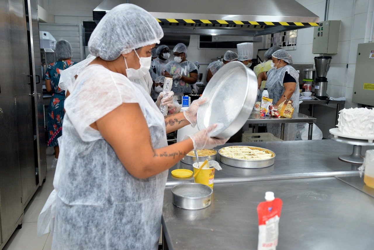 Salvador lidera geração de empregos no Nordeste e conquista quarta posição no Brasil