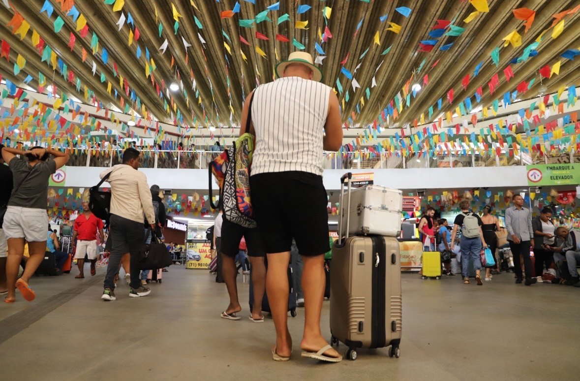 Bahia mantém crescimento no turismo acima da média nacional e projeta São João histórico