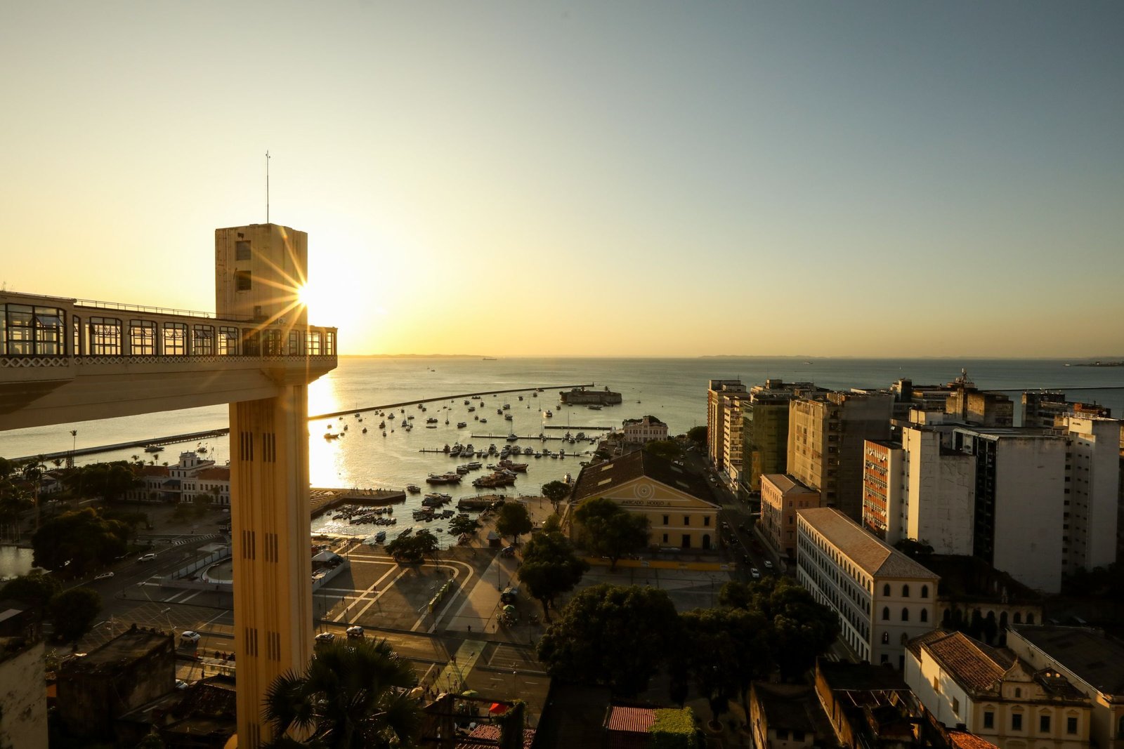 Elevador Lacerda recebe evento com foco em mini weddings e celebrações autorais
