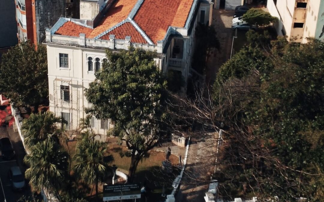 Academia de Letras da Bahia entrega obra de restauro do Palacete Góes Calmon