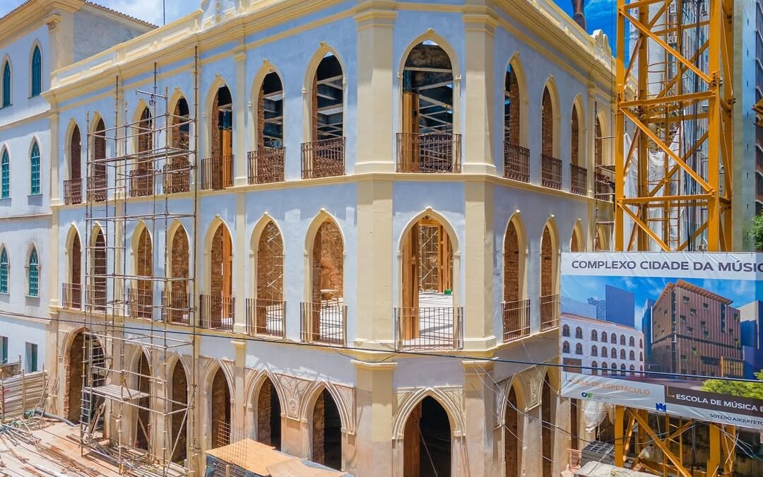 Obras da Escola de Música e da Sala Letieres Leite avançam e devem reforçar turismo cultural em Salvador